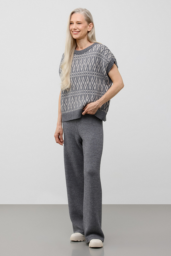 картинка Жилет от магазина Одежда+