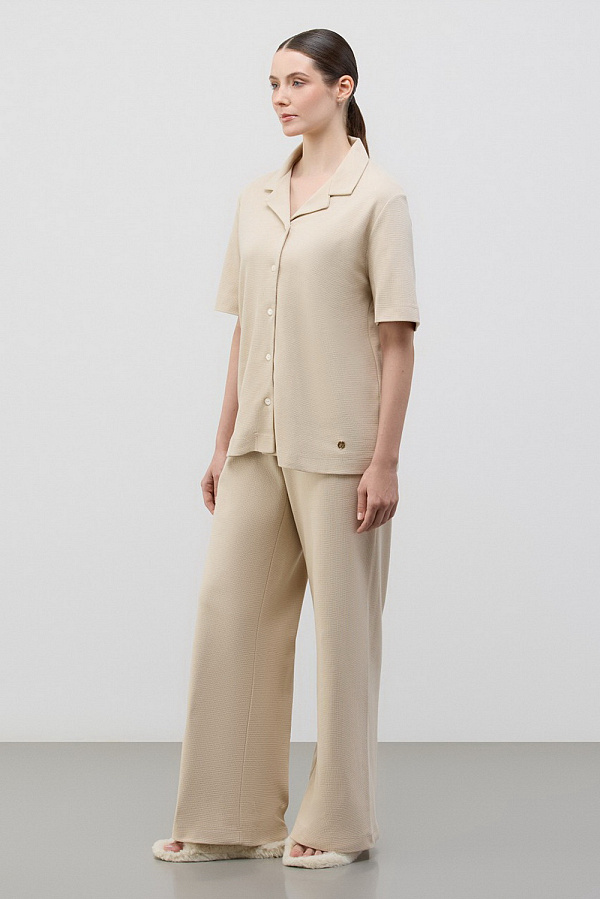 картинка Комплект рубашка и брюки из вафельного хлопка от магазина Одежда+