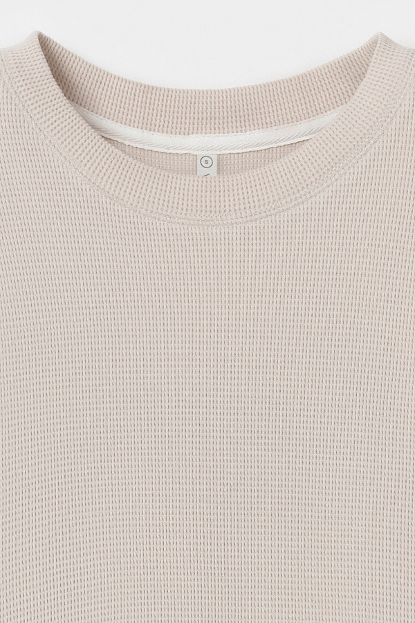 картинка Комлпект футболка и брюки из объемного трикотажа от магазина Одежда+