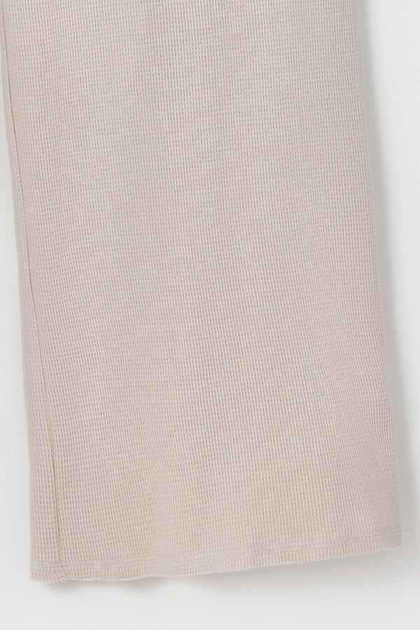 картинка Комлпект футболка и брюки из объемного трикотажа от магазина Одежда+