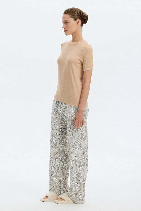 картинка Комплект футболка и брюки из хлопка от магазина Одежда+