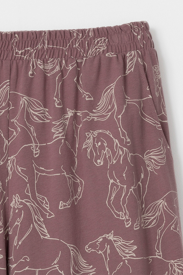 картинка Комплект футболка и брюки из хлопка с модалом от магазина Одежда+