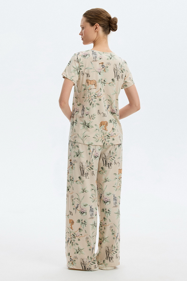 картинка Комплект футболка и брюки из гребенного хлопка от магазина Одежда+