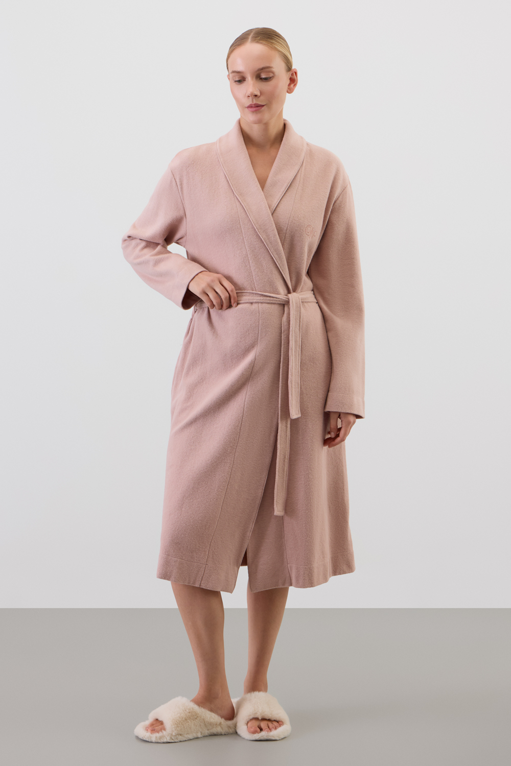 картинка Халат из 100% хлопка с пич эффектом от магазина Одежда+