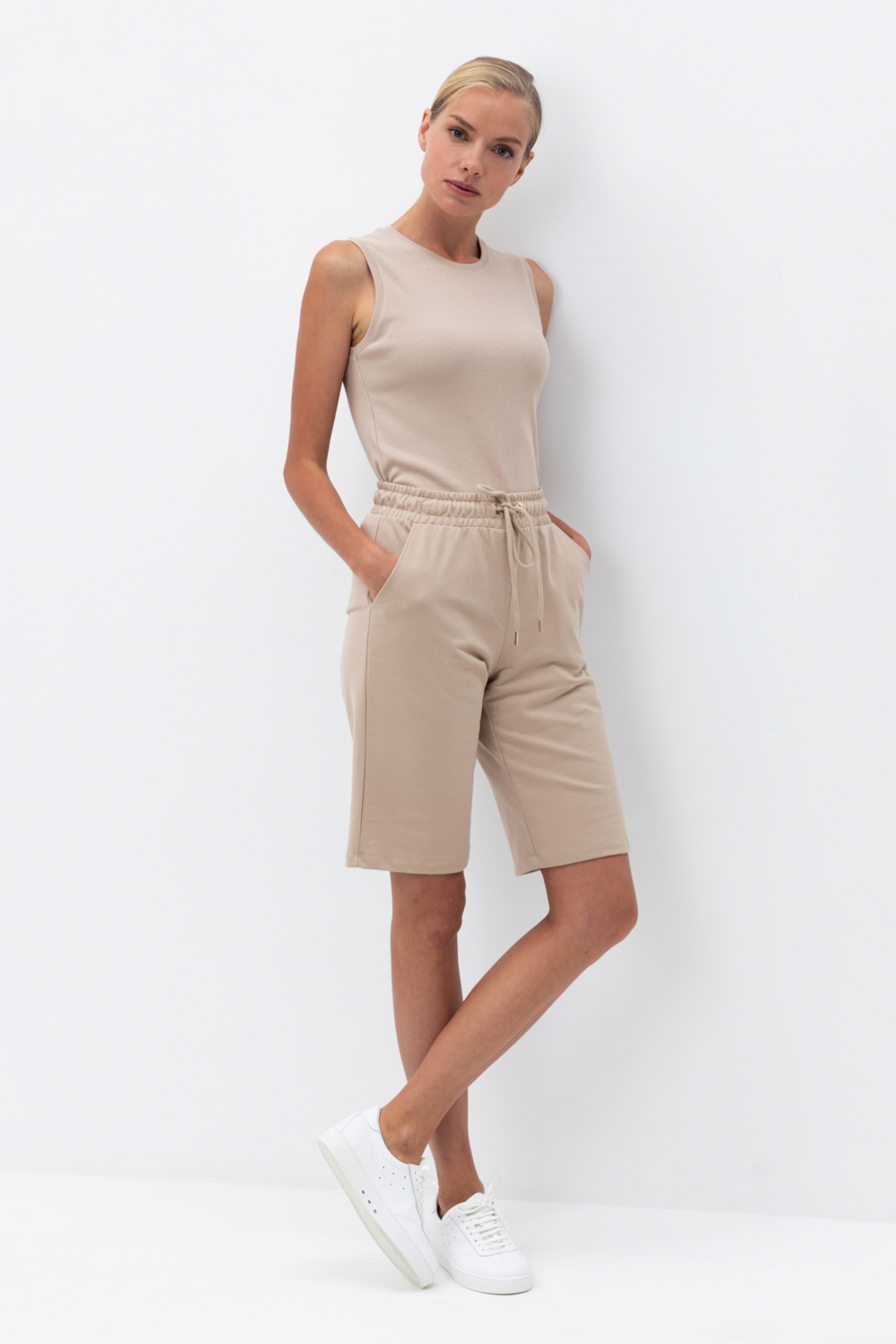 картинка Шорты женские из футера от магазина Одежда+