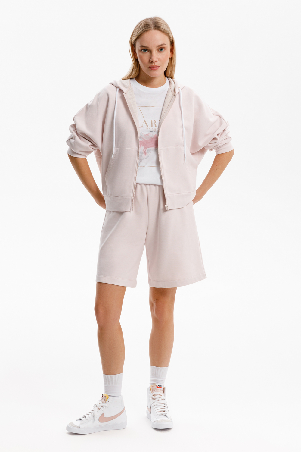 картинка Толстовка на молнии из мякого двухцветного футера от магазина Одежда+