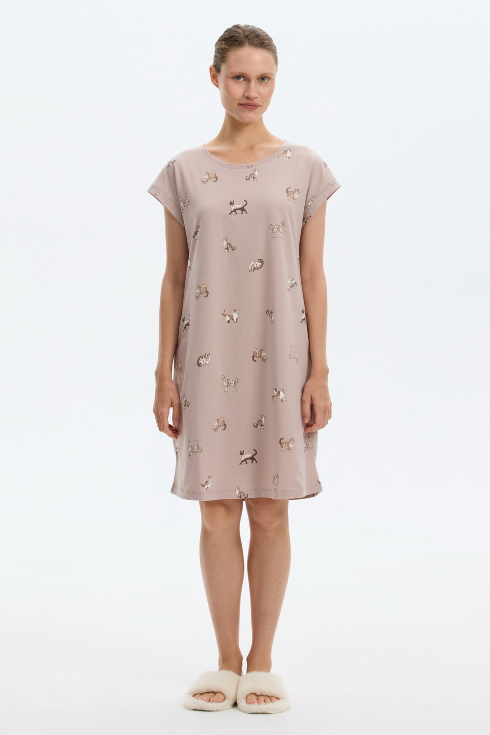 картинка Удлиненная футболка из 100% хлопка от магазина Одежда+