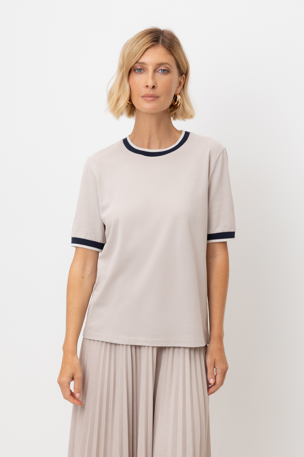 картинка Футболка с контрастными деталями от магазина Одежда+