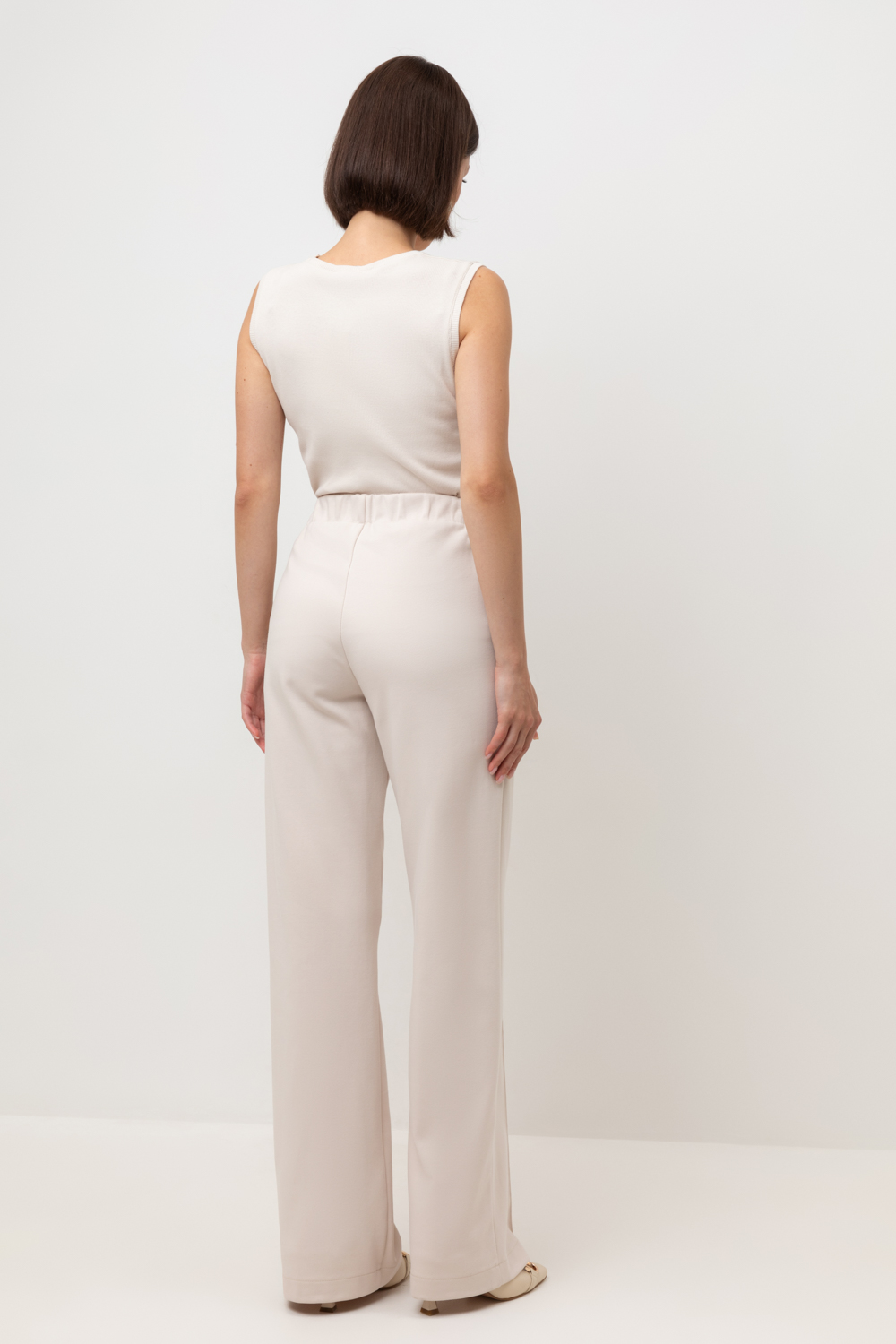 картинка Брюки со стрелками из премиального трикотажа от магазина Одежда+