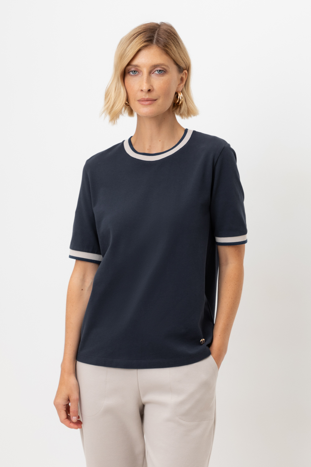 картинка Футболка с контрастными деталями от магазина Одежда+