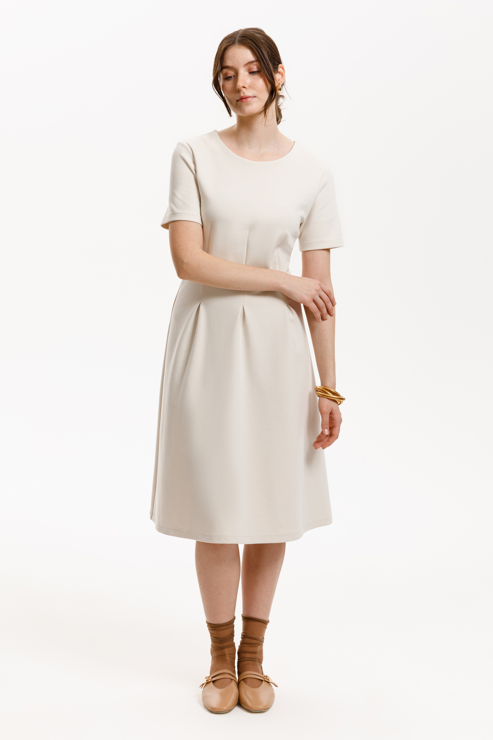 картинка Классическое платье-футляр приталенного силуэта от магазина Одежда+