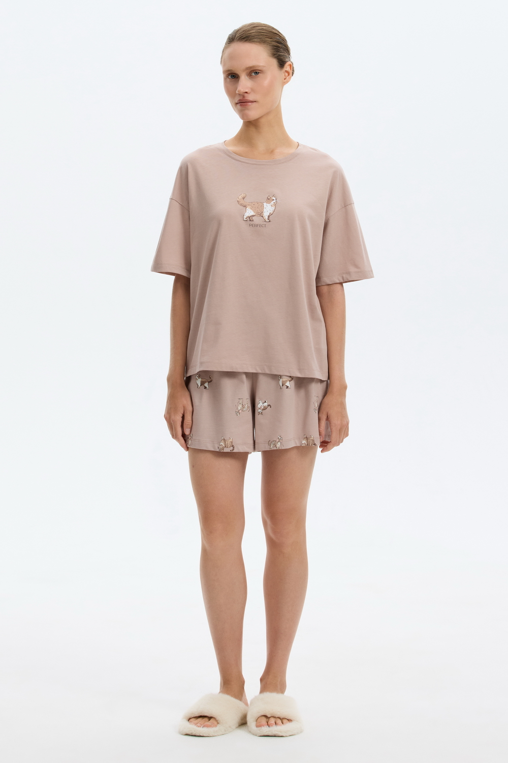 картинка Комплект с футболкой и шортами  из 100% хлопка от магазина Одежда+