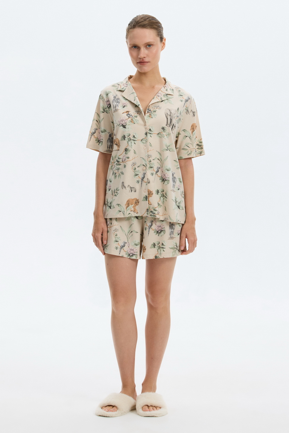 картинка Комплект рубашка и шорты из хлопка с модалом от магазина Одежда+