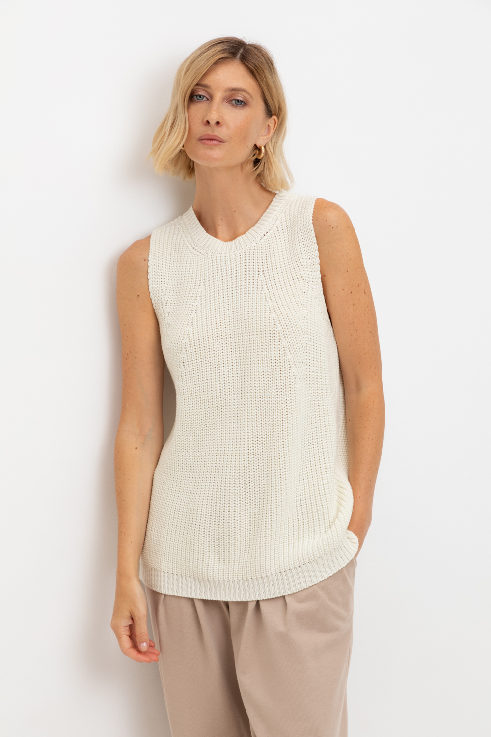 картинка Ажурный топ из итальянской пряжи от магазина Одежда+