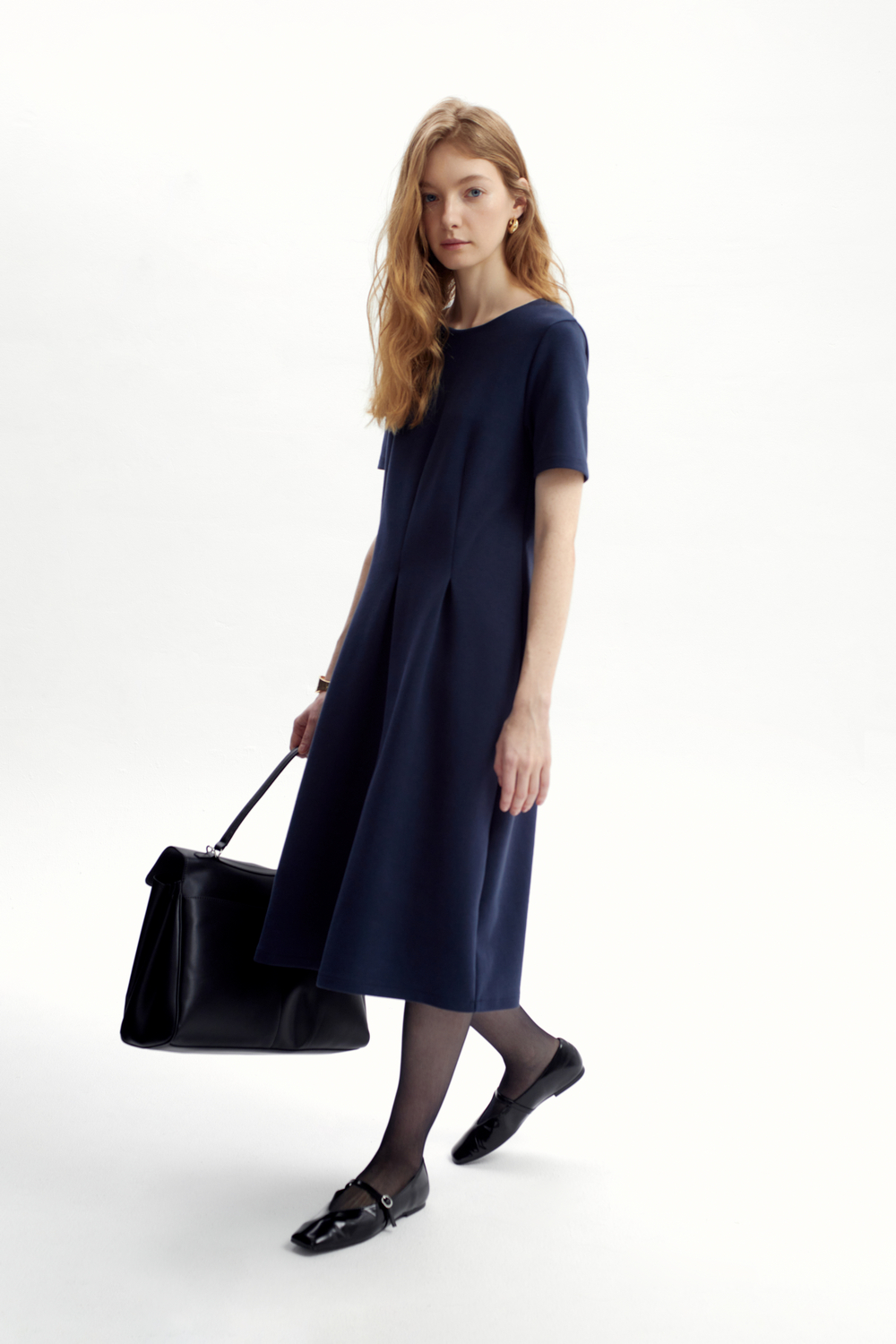 картинка Классическое платье-футляр приталенного силуэта от магазина Одежда+