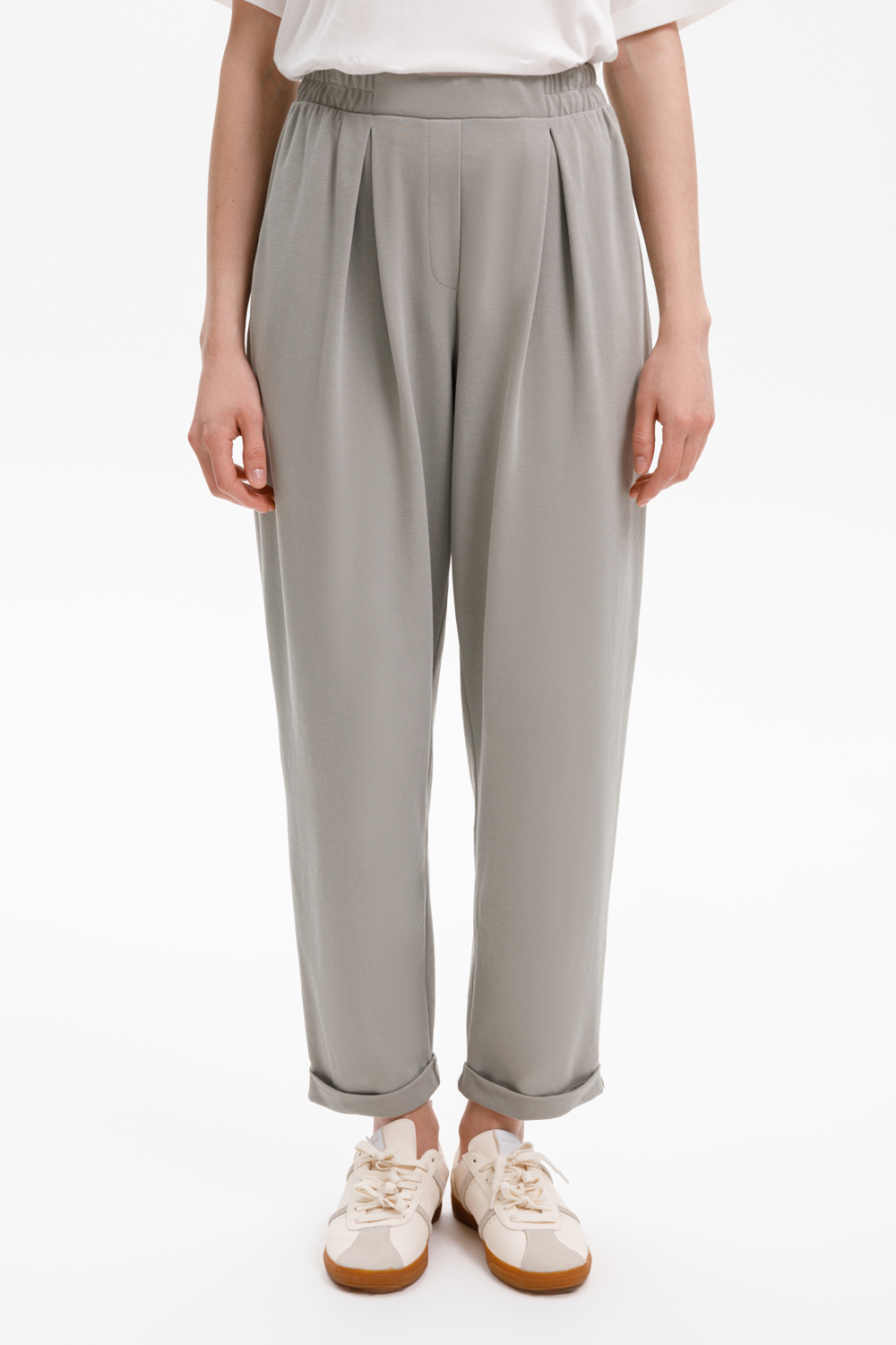 картинка Брюки со складками из пике от магазина Одежда+