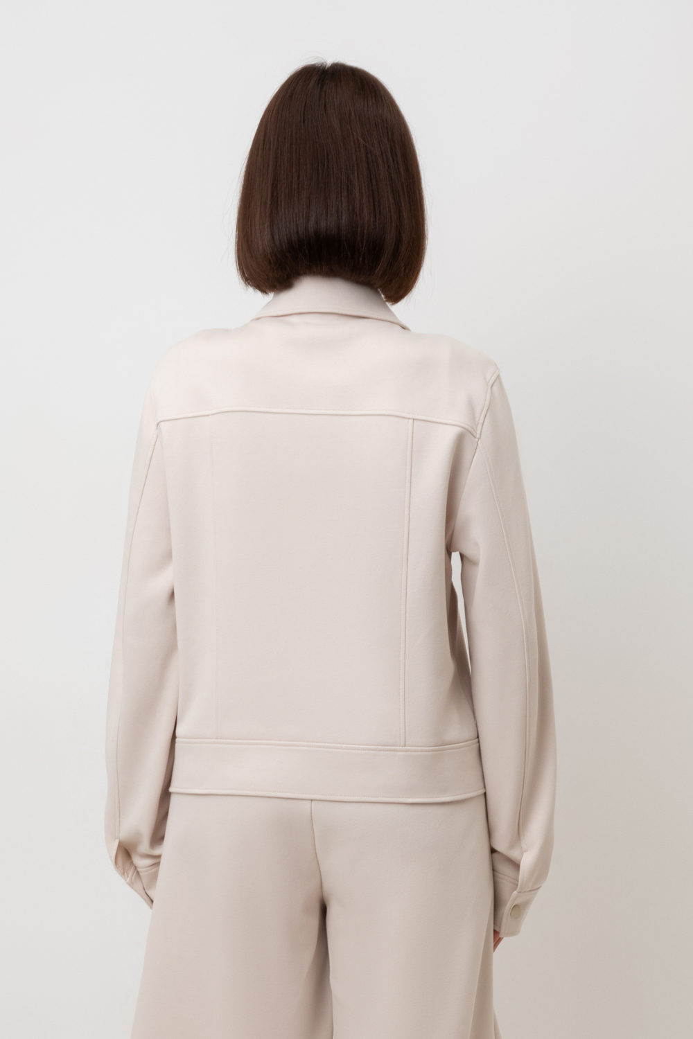 картинка Укороченный жакет из премиального трикотажа от магазина Одежда+