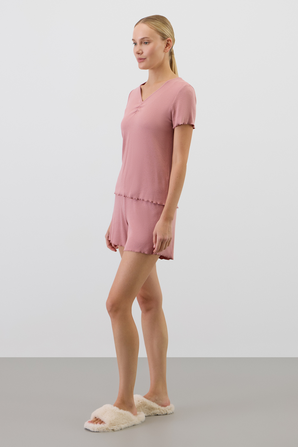 картинка Комплект из нежного хлопкового трикотажа в рубчик от магазина Одежда+