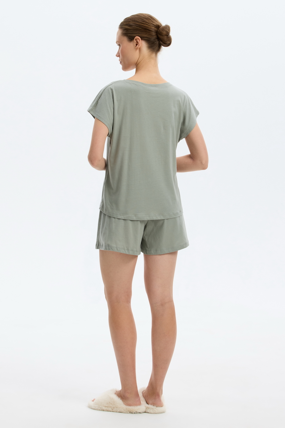 картинка Комплект футболка и шорты из 100% хлопка от магазина Одежда+