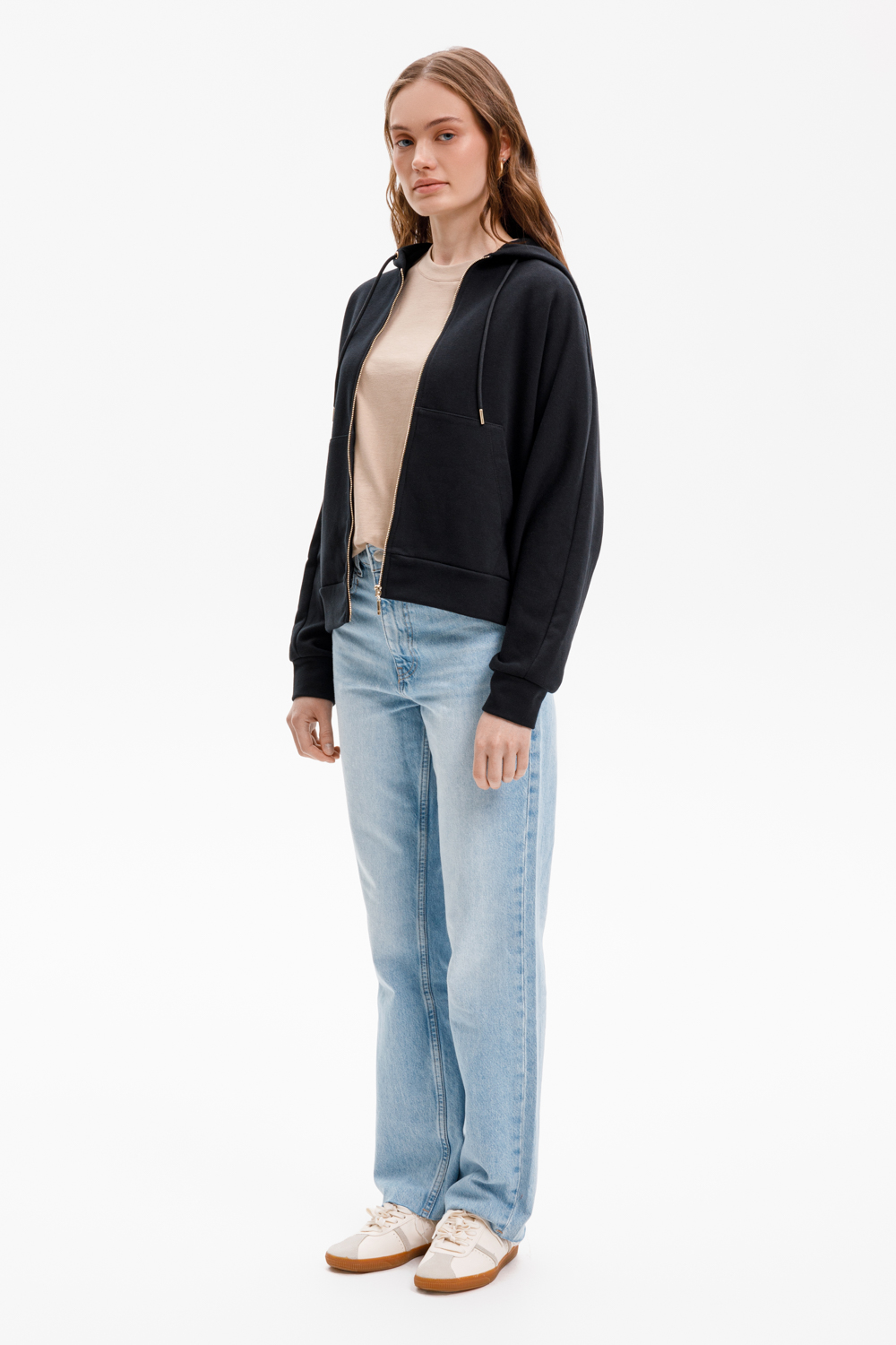 картинка Толстовка на молнии из мякого футера от магазина Одежда+