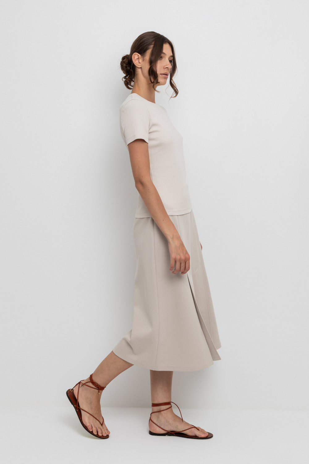 картинка Юбка миди с разрезами из гладкого плотного трикотажа от магазина Одежда+