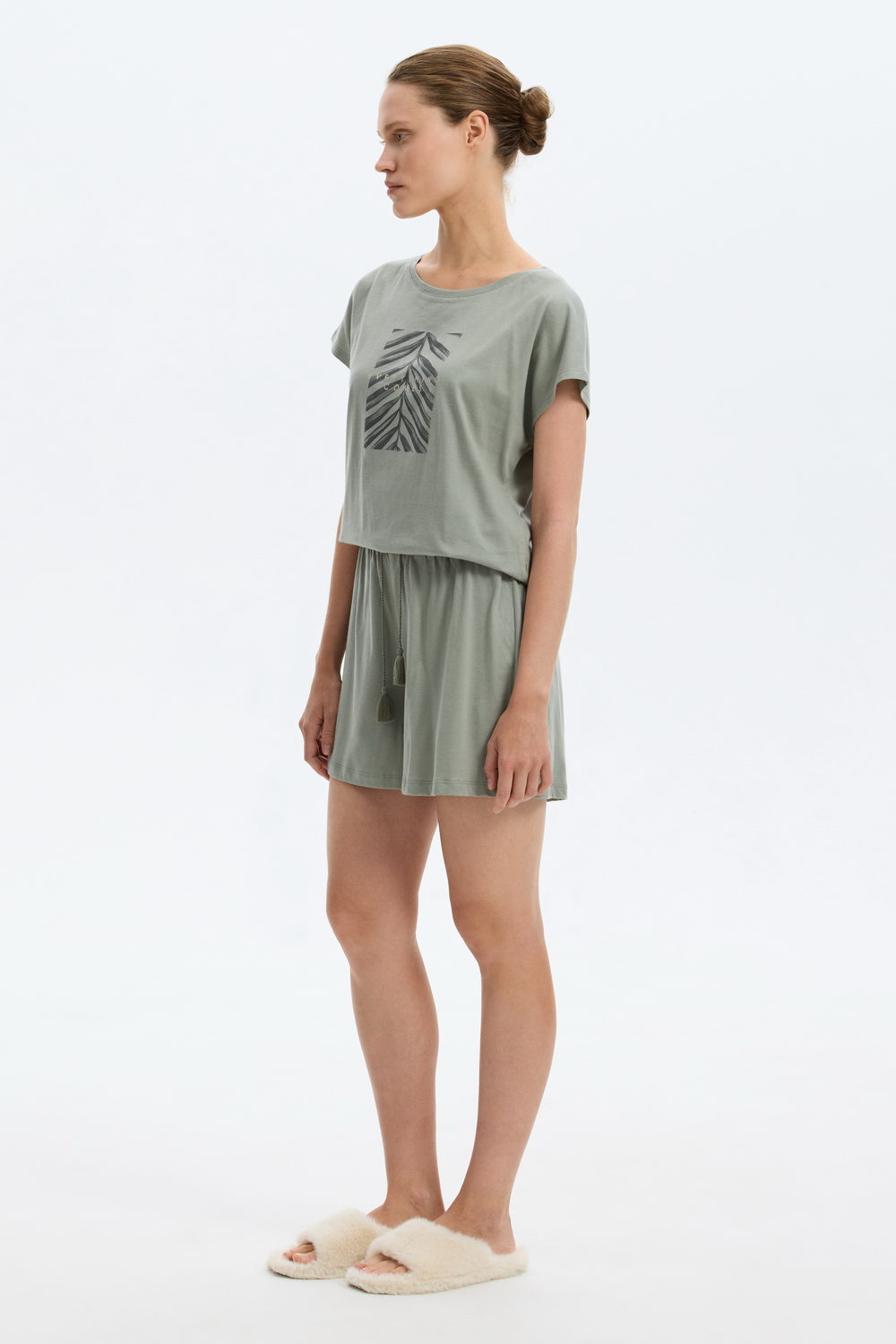 картинка Комплект футболка и шорты из 100% хлопка от магазина Одежда+