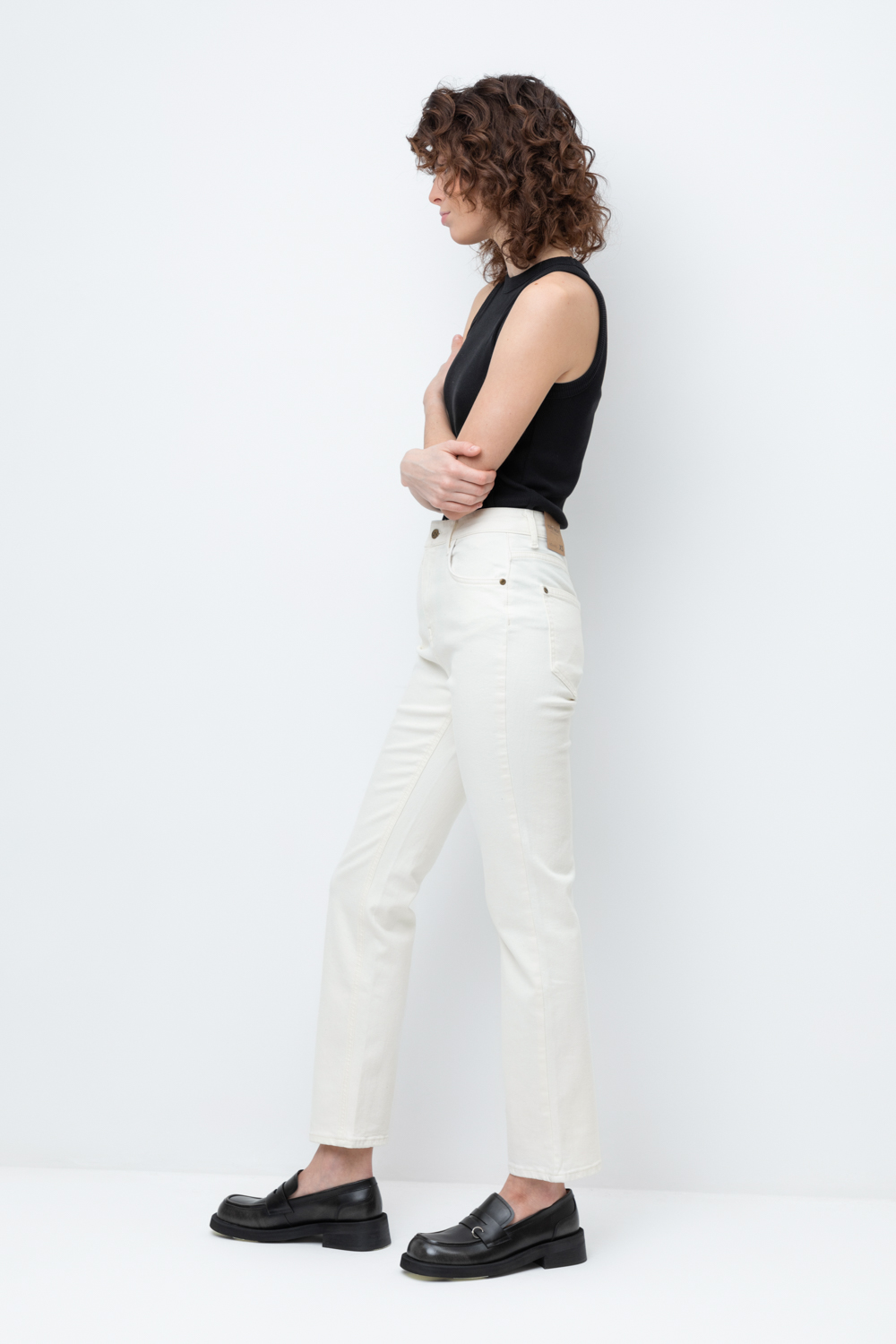 картинка брюки белый от магазина Одежда+