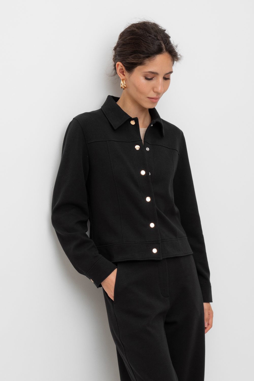 картинка Укороченный жакет из премиального трикотажа от магазина Одежда+