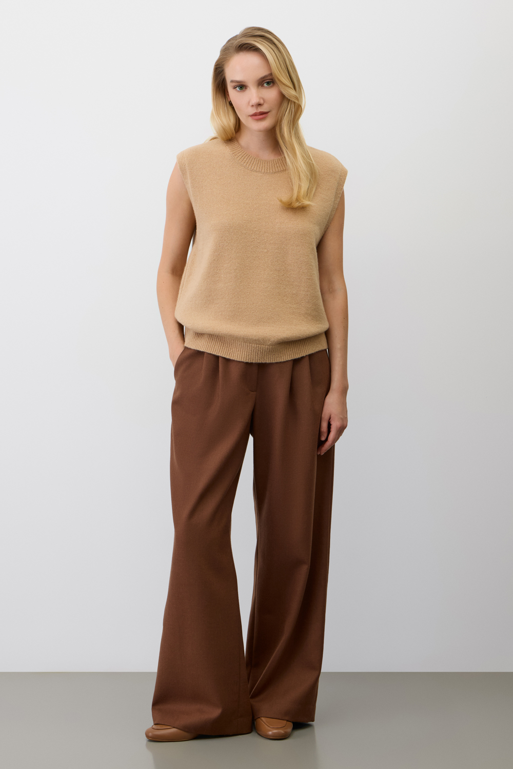 картинка Жилет из шерсти мериноса и мохера от магазина Одежда+