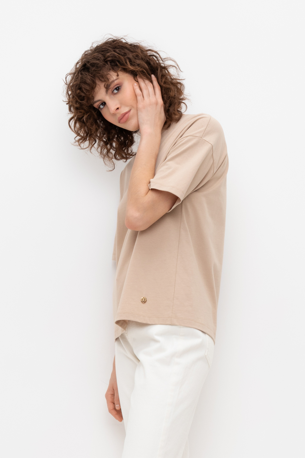 картинка Футболка женская из натурального хлопка от магазина Одежда+