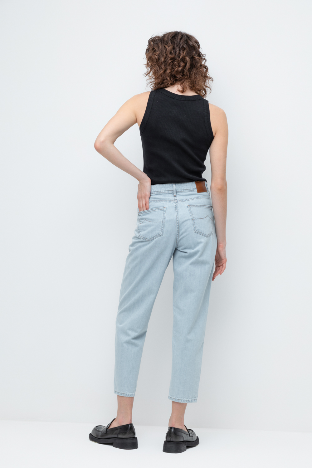 картинка Джинсы женские от магазина Одежда+