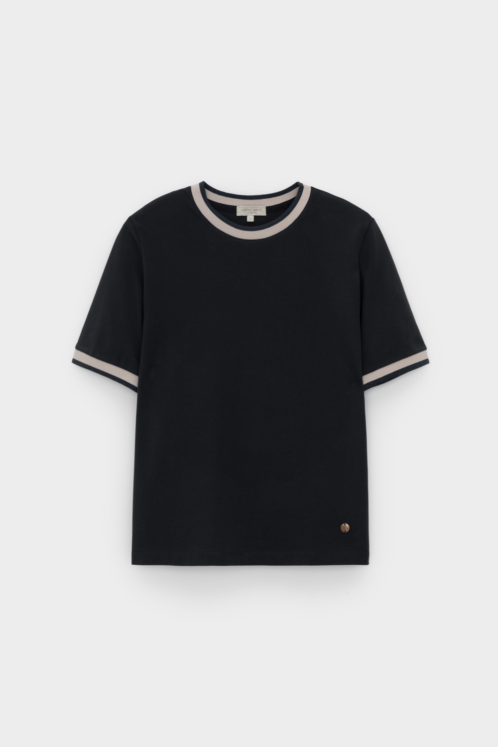 картинка Футболка с контрастными деталями от магазина Одежда+