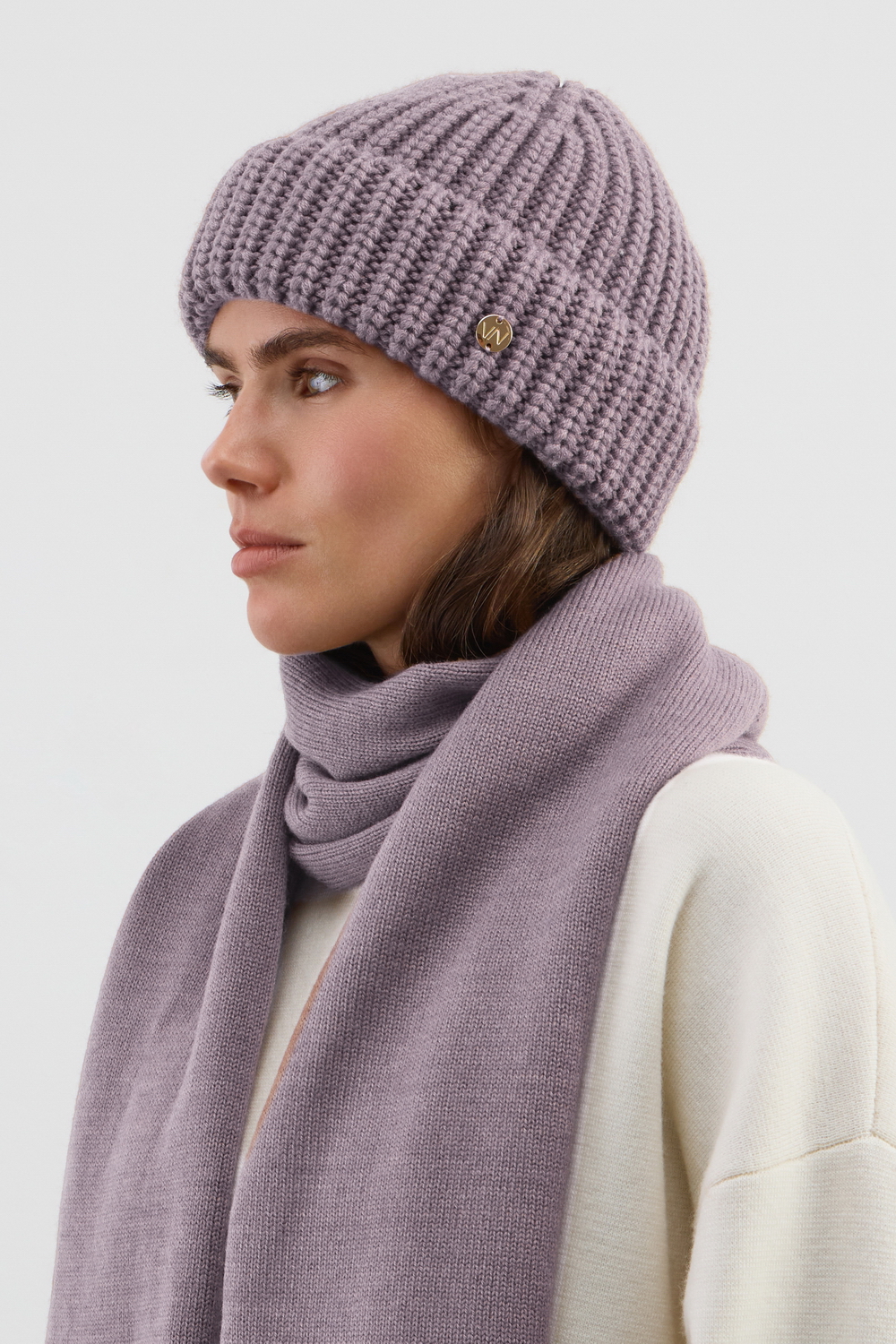 картинка Шапка вязаная с отворотом от магазина Одежда+