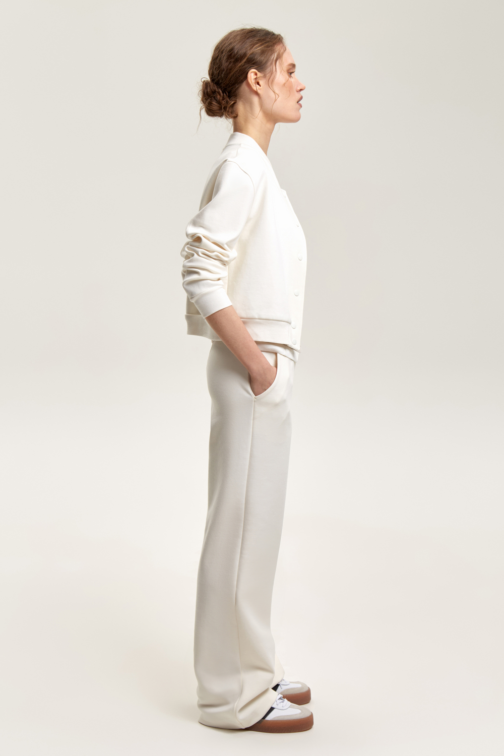 картинка Брюки прямого кроя из премиального трикотажа с добавлением спандекса от магазина Одежда+