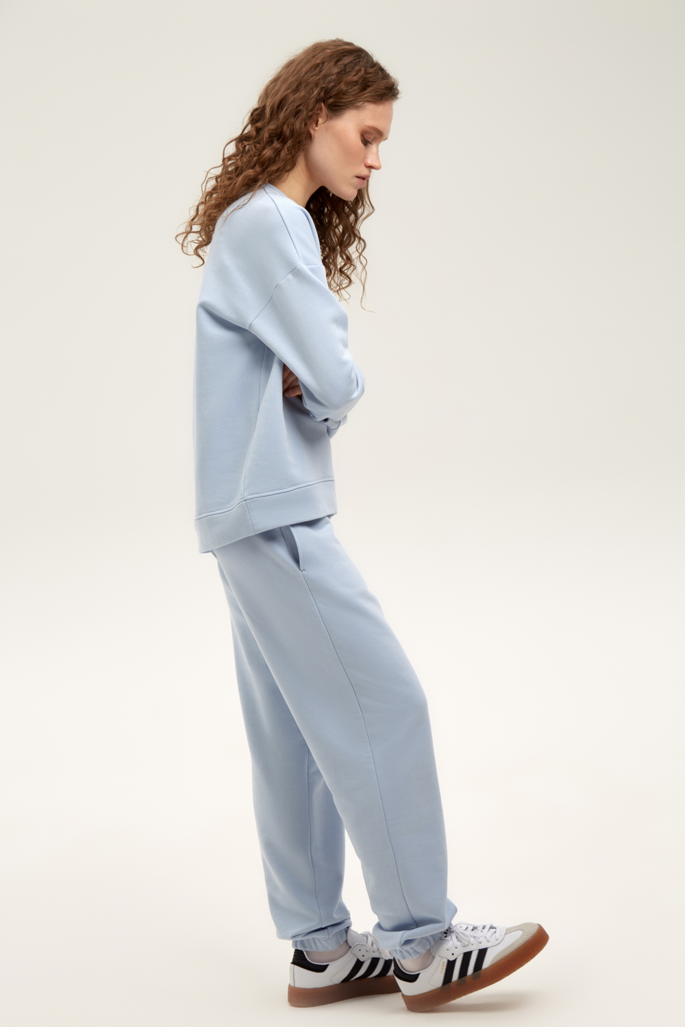 картинка Брюки из мягкого двухцветного футера от магазина Одежда+