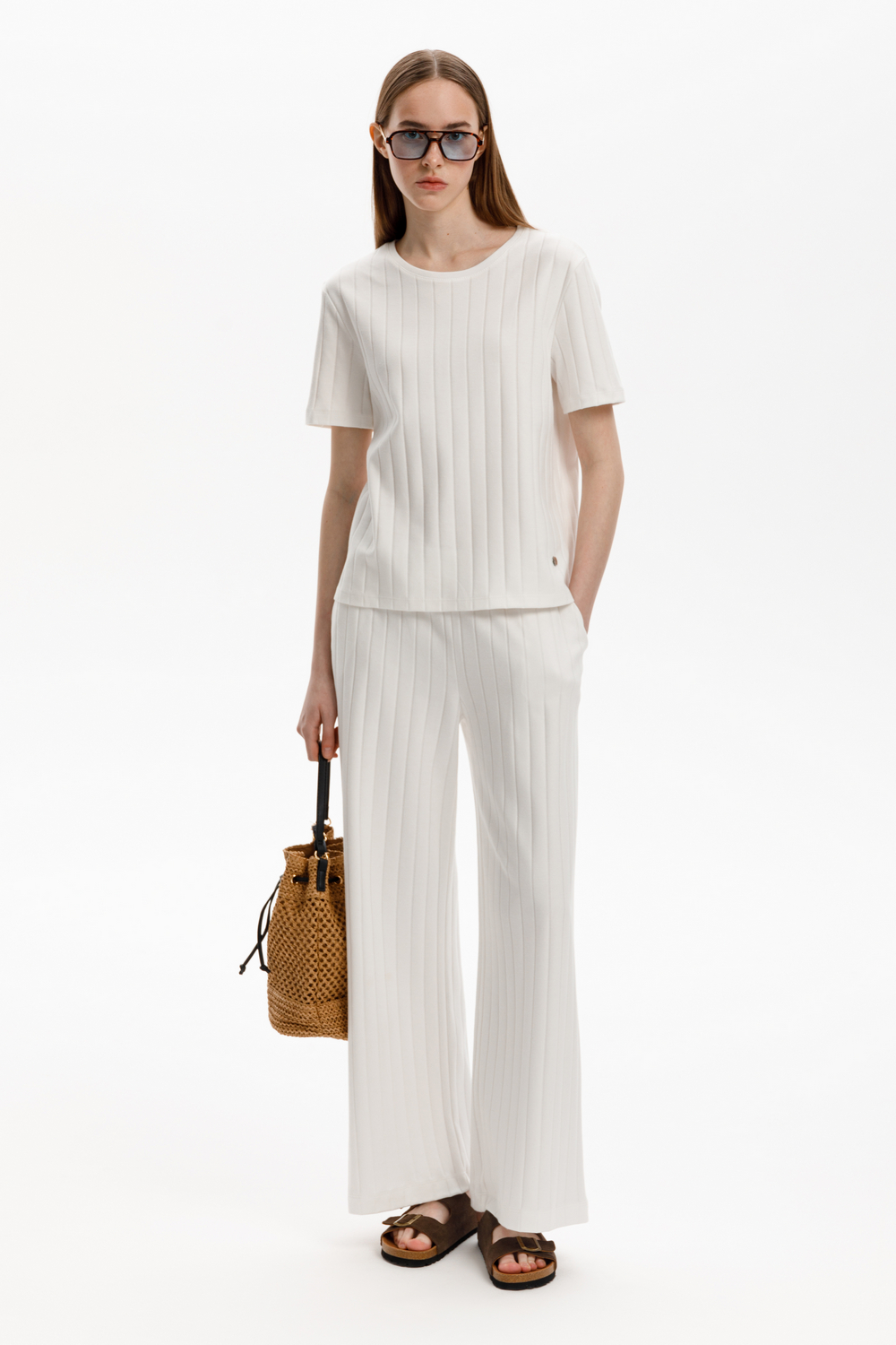 картинка Фактурные брюки из гребенного хлопка от магазина Одежда+