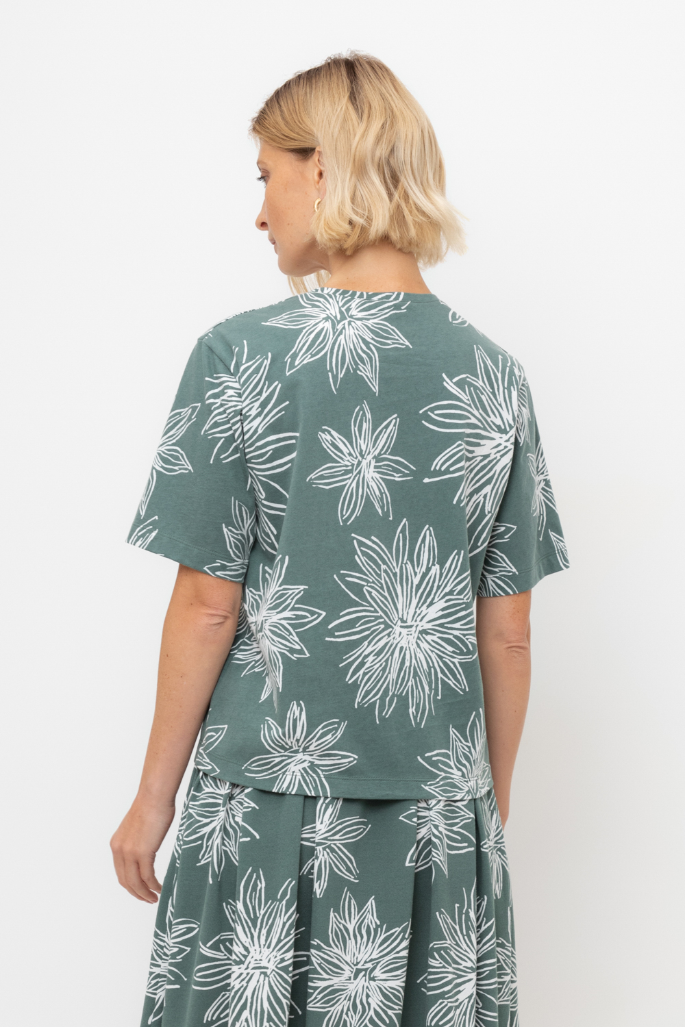 картинка Футболка женская из пике от магазина Одежда+