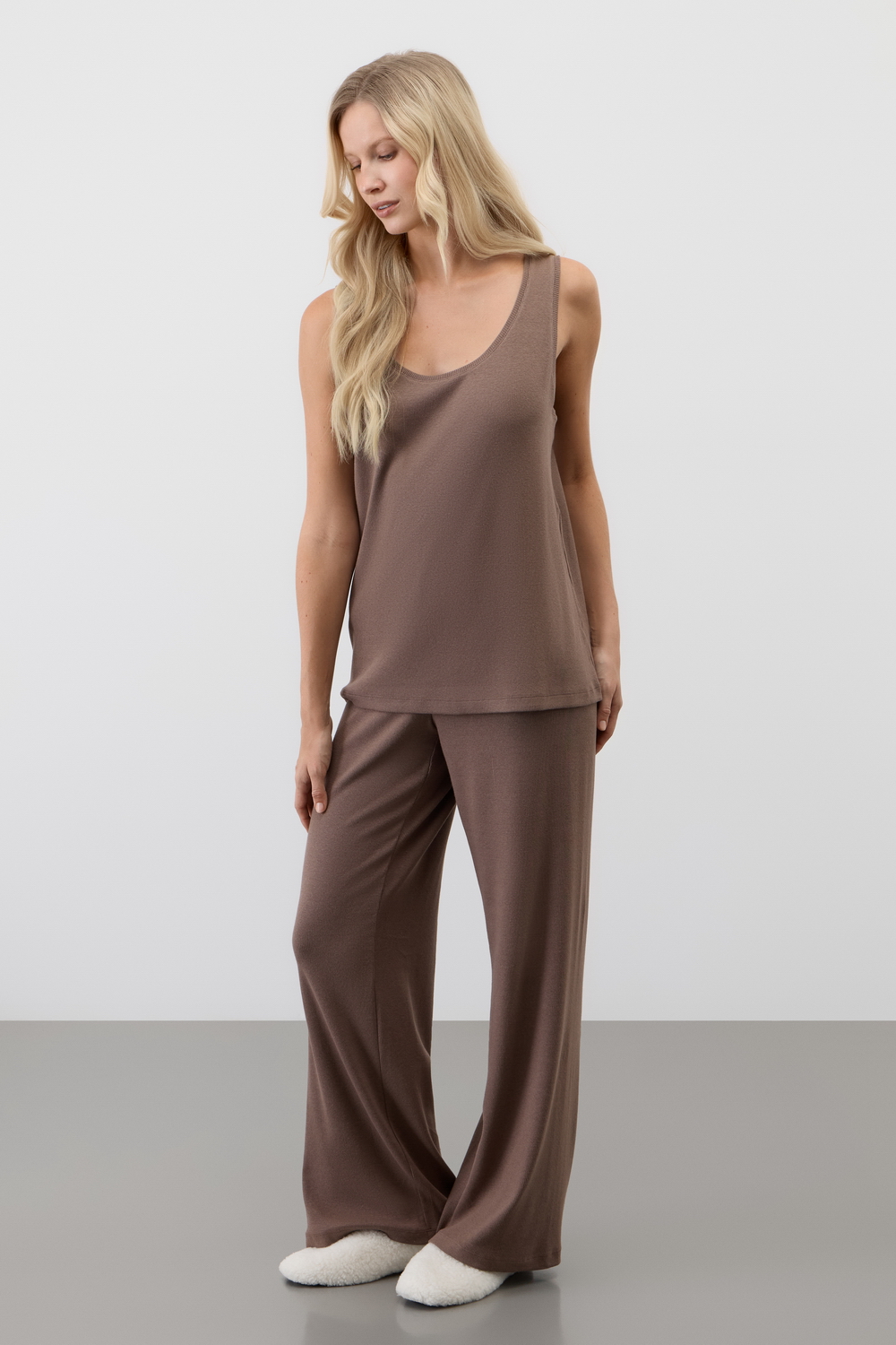 картинка Комплект топ и брюки в рубчик от магазина Одежда+