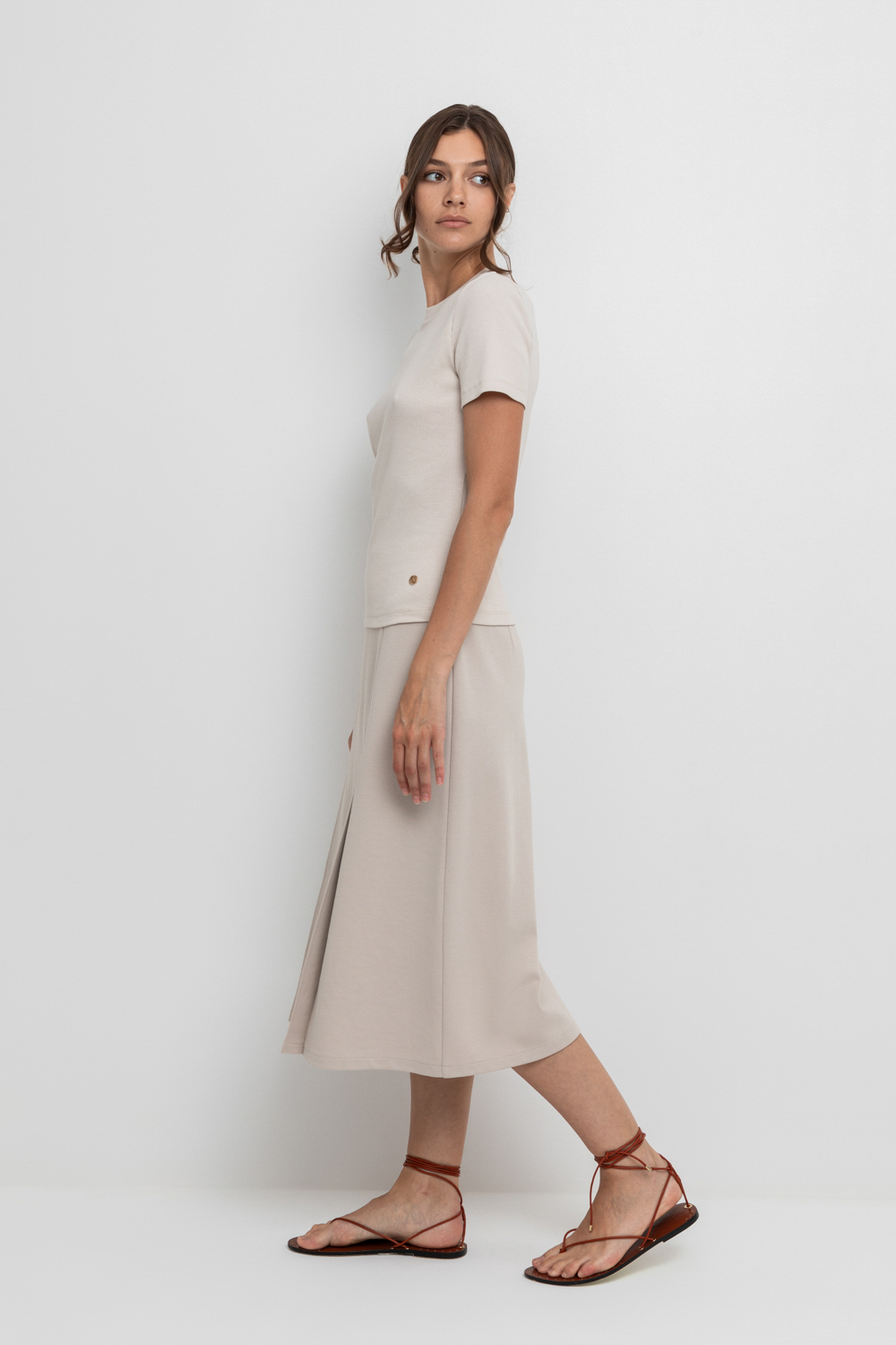 картинка Юбка миди с разрезами из гладкого плотного трикотажа от магазина Одежда+