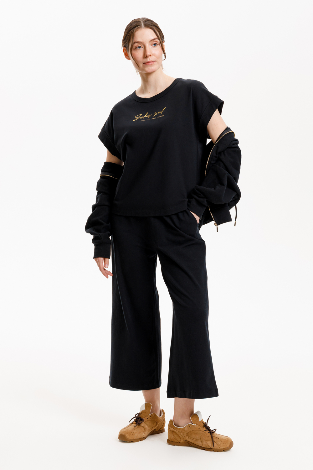 картинка Футболка прямого силуэта с эластаном от магазина Одежда+