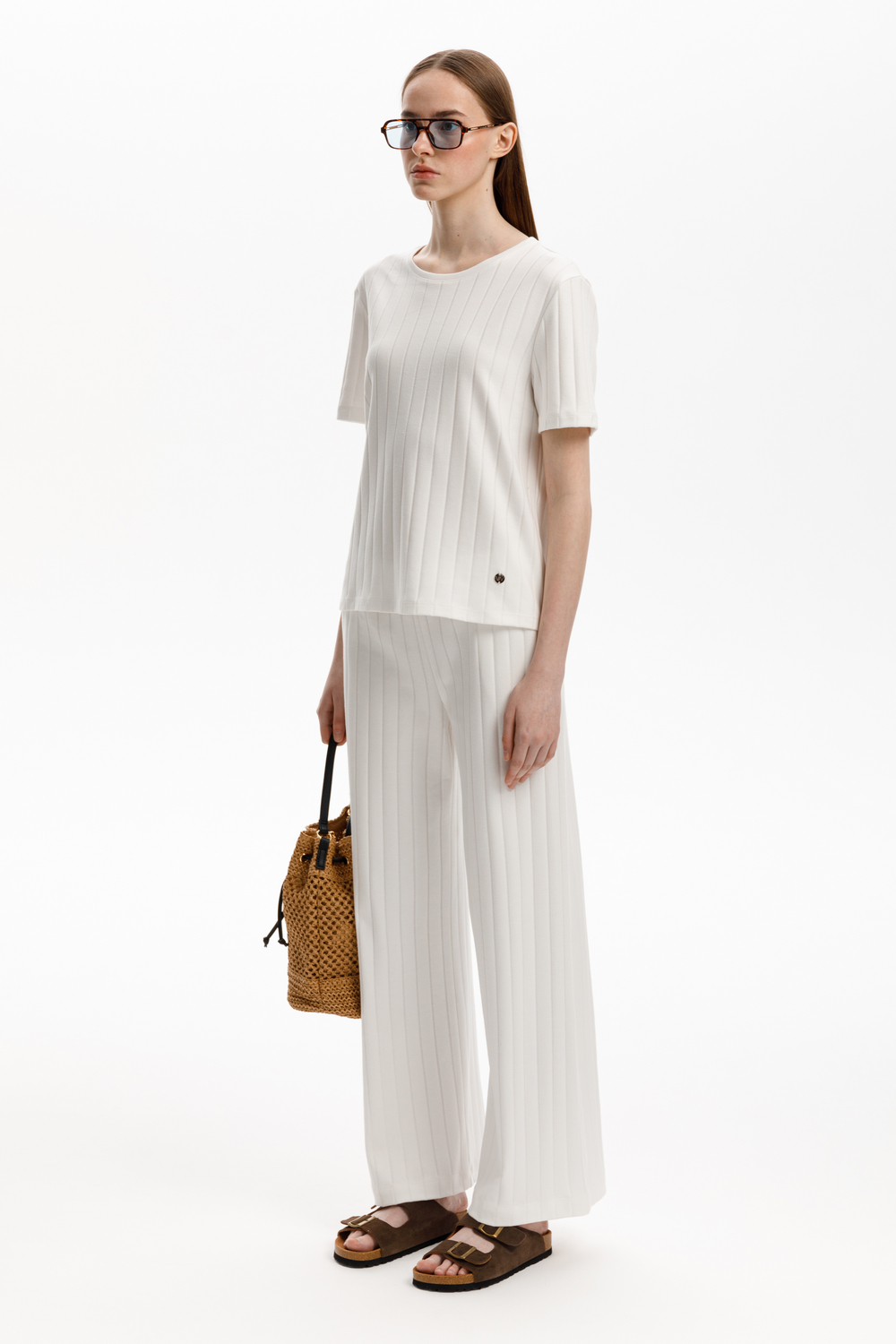 картинка Фактурные брюки из гребенного хлопка от магазина Одежда+