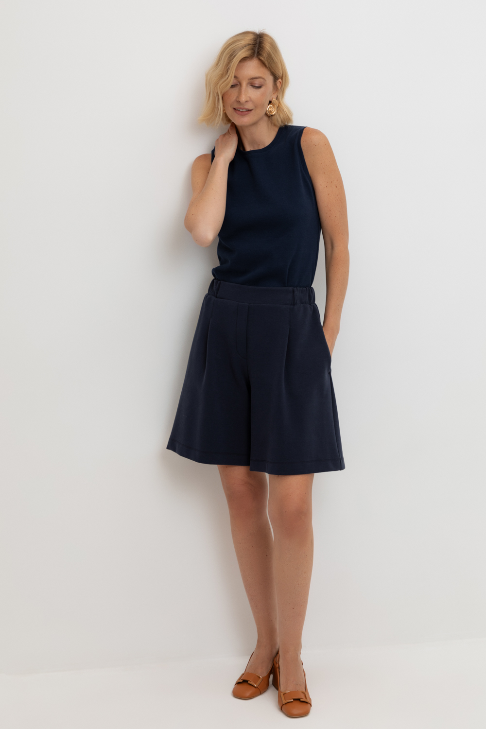 картинка Шорты с защипами из премиального трикотажа от магазина Одежда+