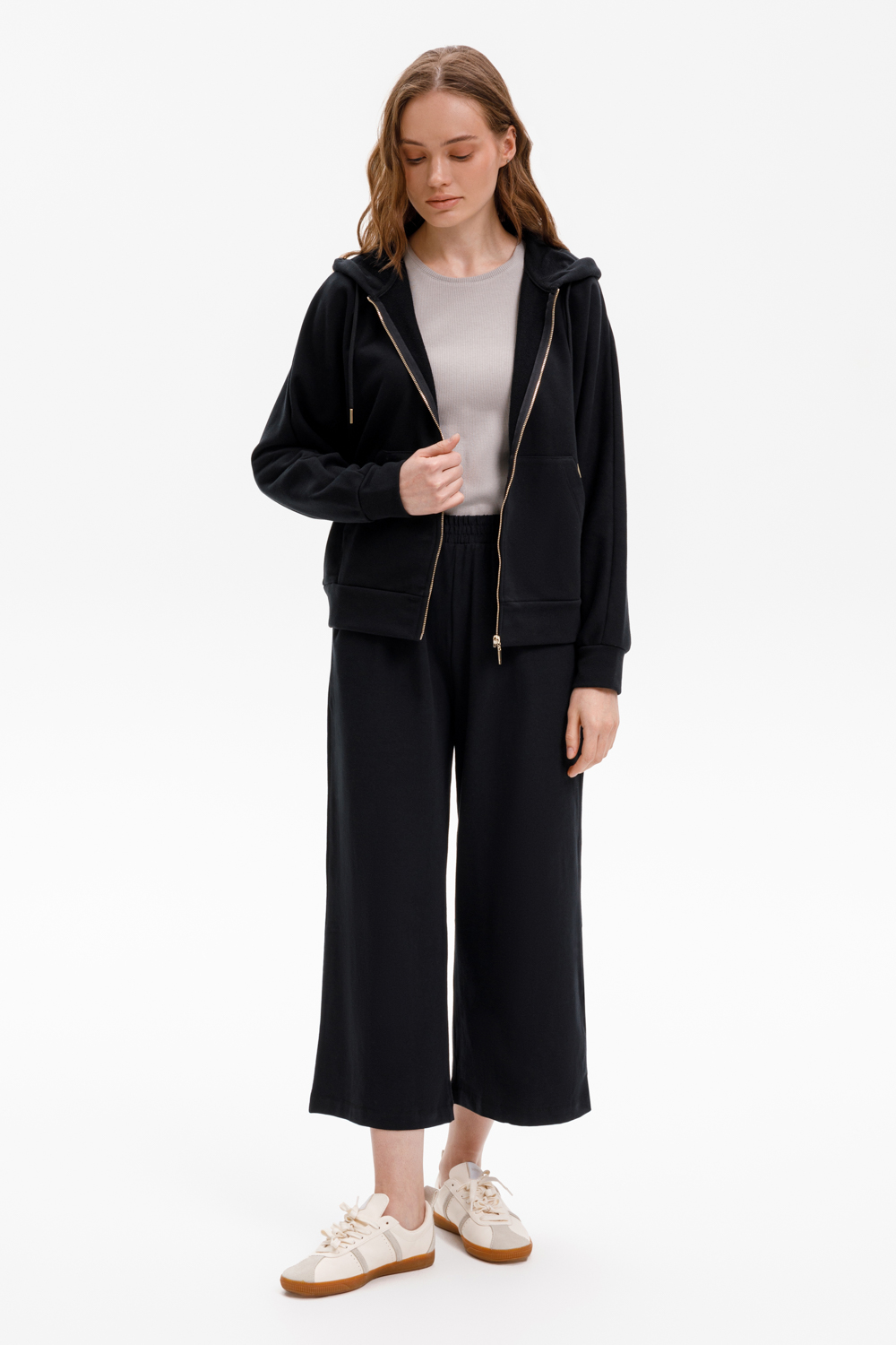 картинка Трикотажные брюки свободного кроя от магазина Одежда+