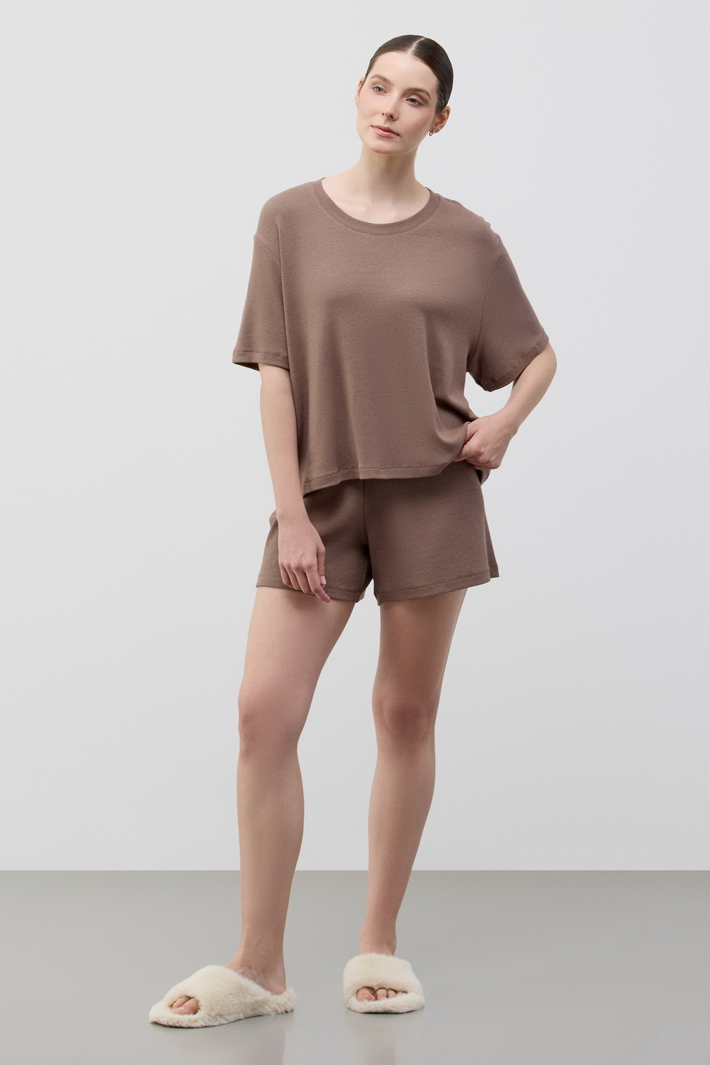 картинка Комплект футболка и шорты в рубчик от магазина Одежда+