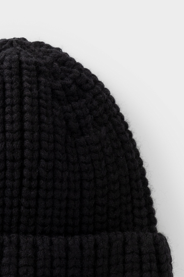 картинка Шапка вязаная с отворотом от магазина Одежда+