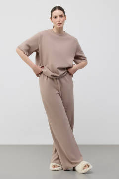 картинка Комплект футболка и брюки из вафельного хлопка от магазина Одежда+