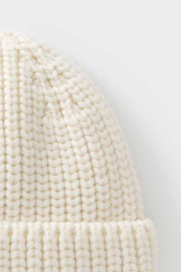 картинка Шапка вязаная с отворотом от магазина Одежда+