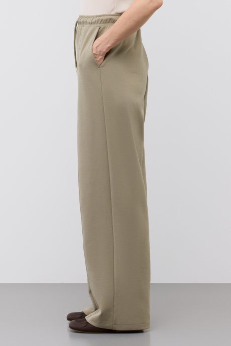 картинка брюки темно-оливковый от магазина Одежда+