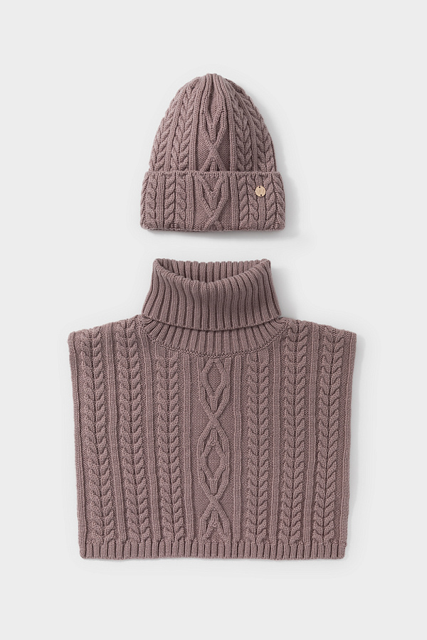 картинка Комлпект шапка и манишка от магазина Одежда+