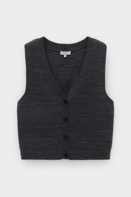 картинка Жилет от магазина Одежда+